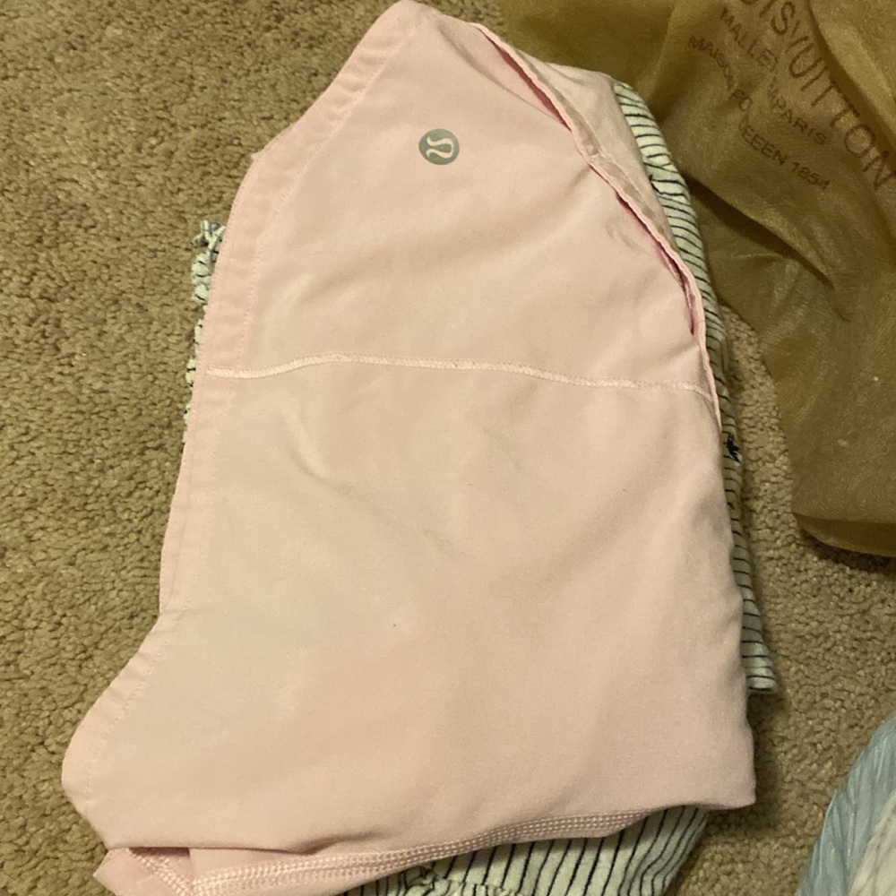 Lululemon speed up short